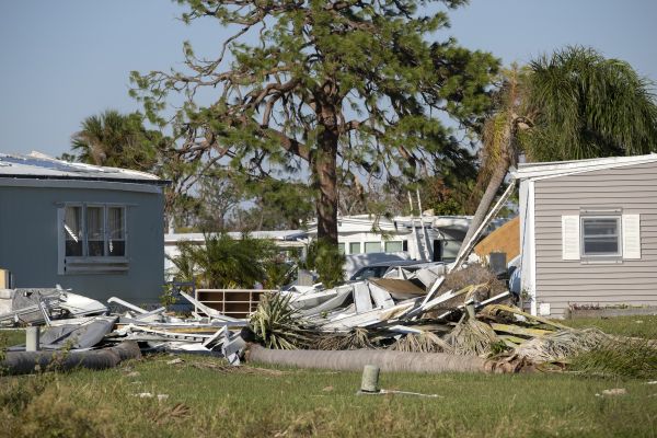 Double Wide Demolition in Granger